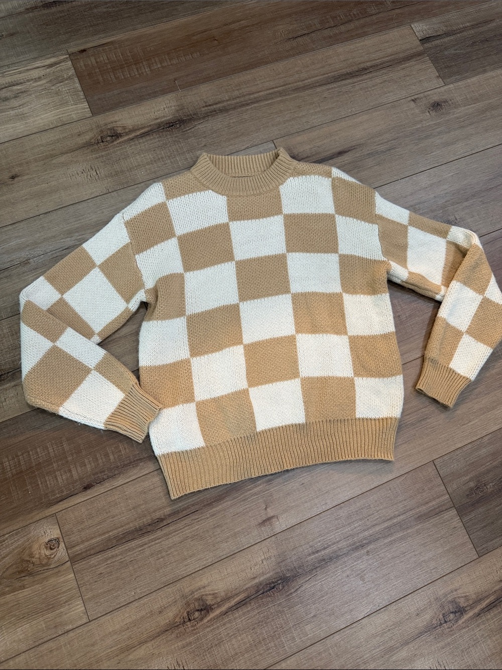 Checkerboard Knit Sweater in Beige and Cream